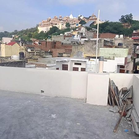 Goenka Home Stay Barsana Chhata Esterno foto