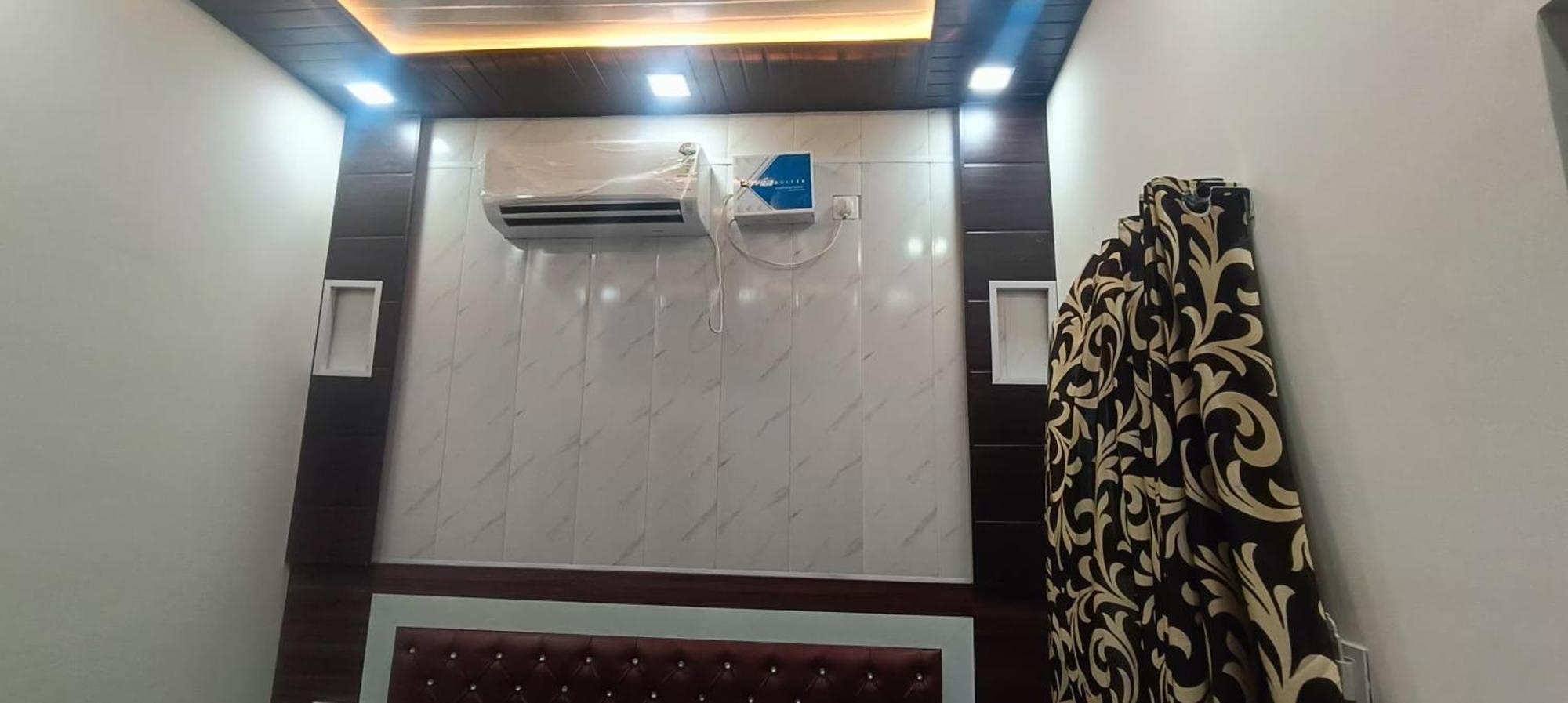 Goenka Home Stay Barsana Chhata Esterno foto