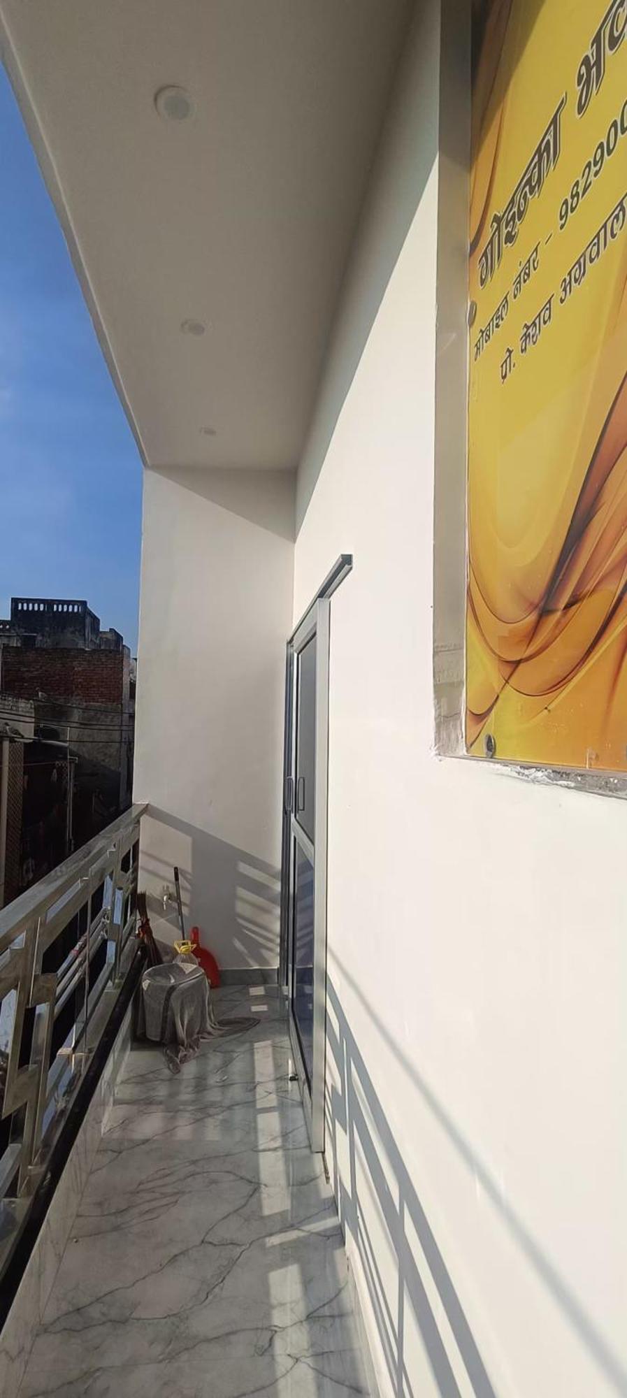 Goenka Home Stay Barsana Chhata Esterno foto